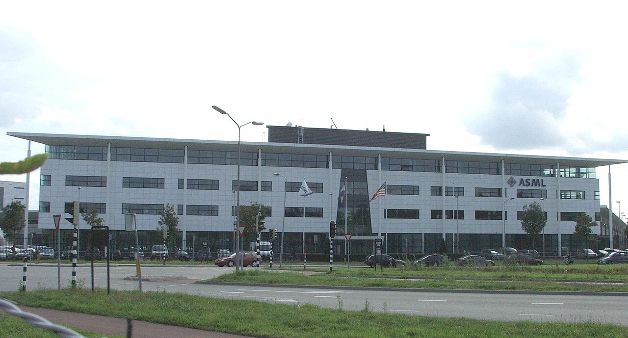 Edifício da ASML em Veldhoven, Países Baixos