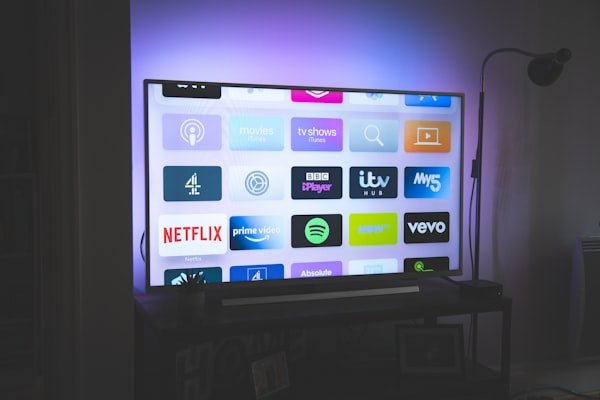 Televisão moderna em casa — o destino final do streaming do Chromecast