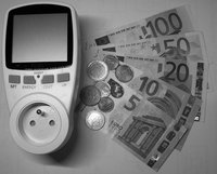 Fatura de electricidade — medidor de consumo com notas de euro, representando o custo real da energia