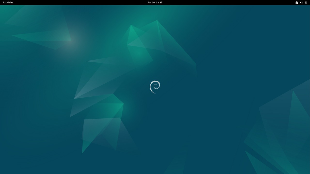 Desktop Debian 12 Bookworm com ambiente GNOME e o logótipo swirl do Debian no centro do ecrã