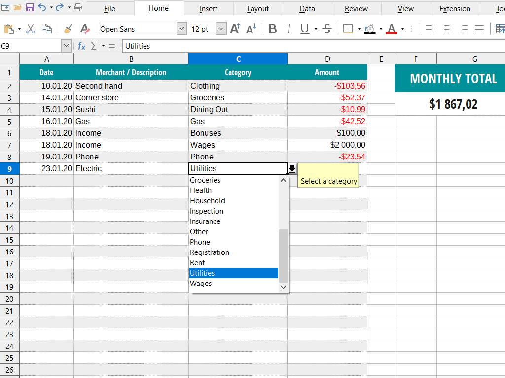 Folha de cálculo com células, categorias e total mensal no LibreOffice Calc