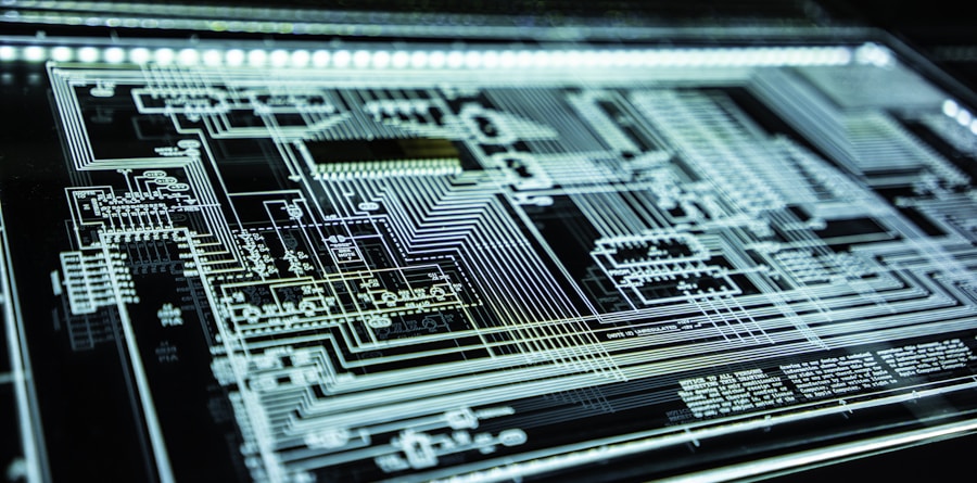 Circuito eletrónico iluminado em tons de azul e ciano — representação da infraestrutura digital crítica que a NIS2 visa proteger.